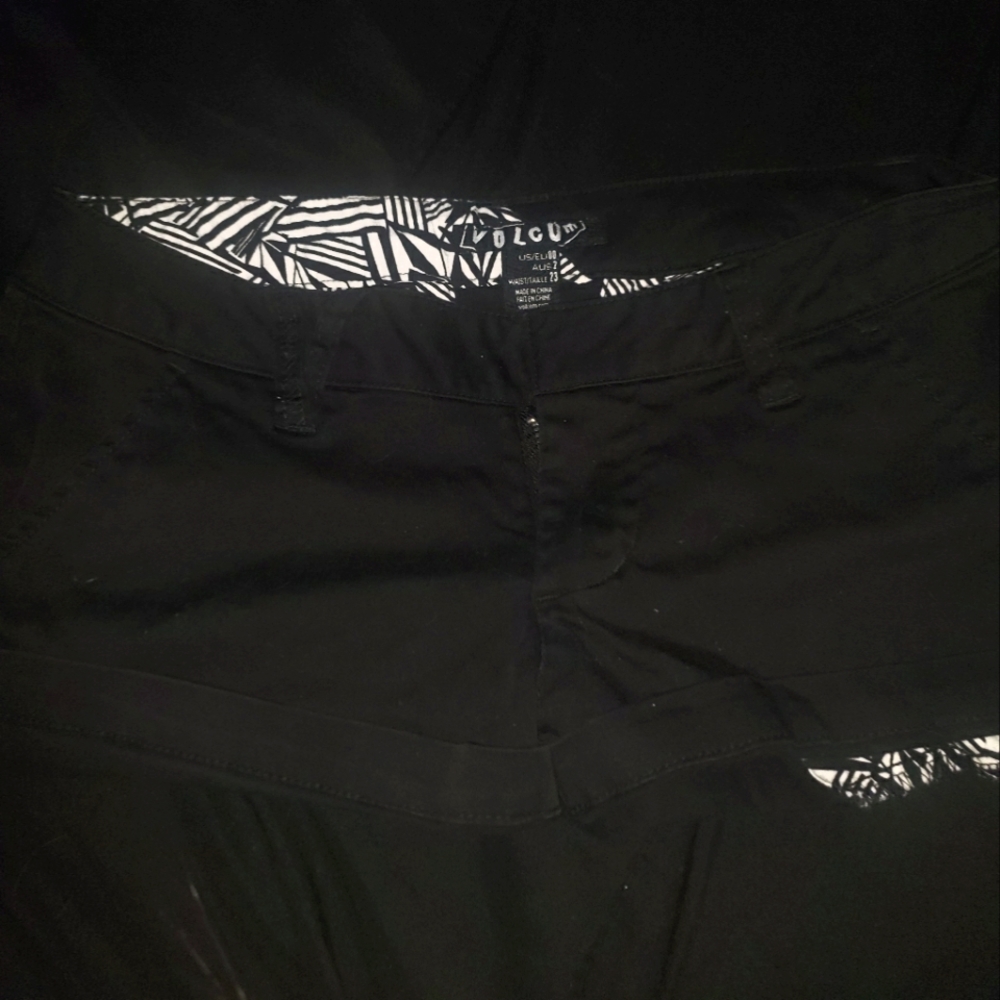 Volcom shorts